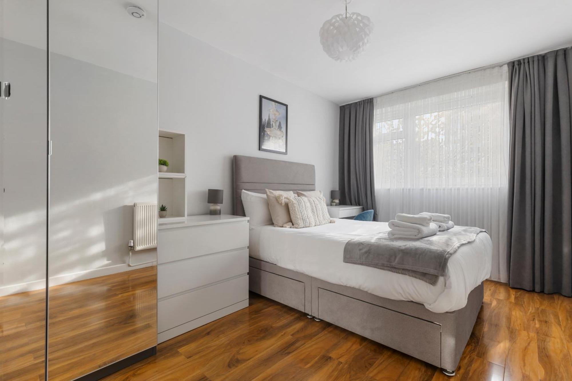 Three Bed Flat - 5 Minutes To Hoxton Station